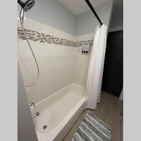 Industrial Brick Townhouse In Downtown Lancaster Villa Екстериор снимка