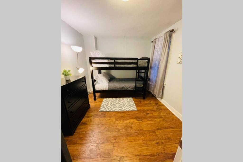 Industrial Brick Townhouse In Downtown Lancaster Villa Екстериор снимка